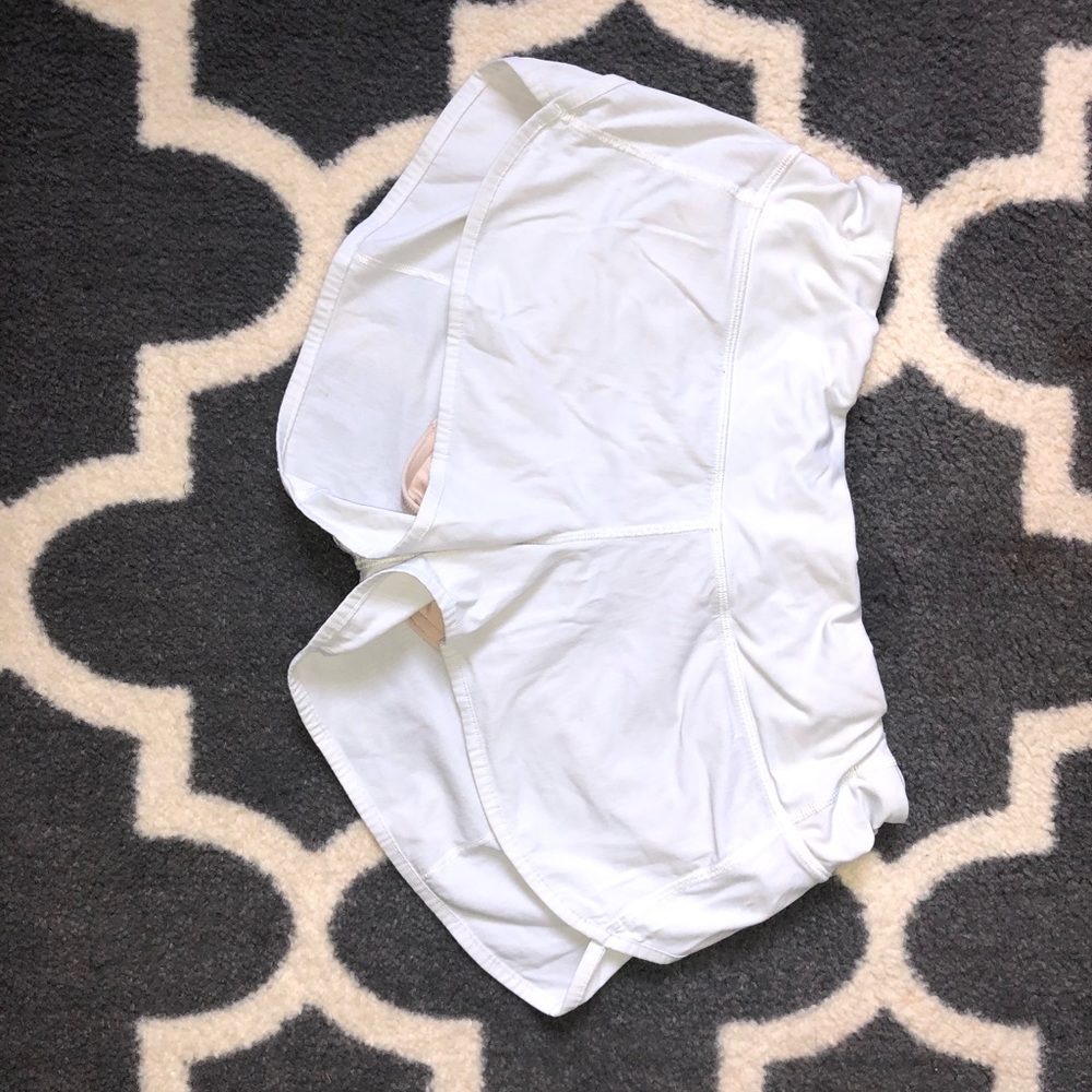 Lulu Lemon Speed Up Short ll 2.5*